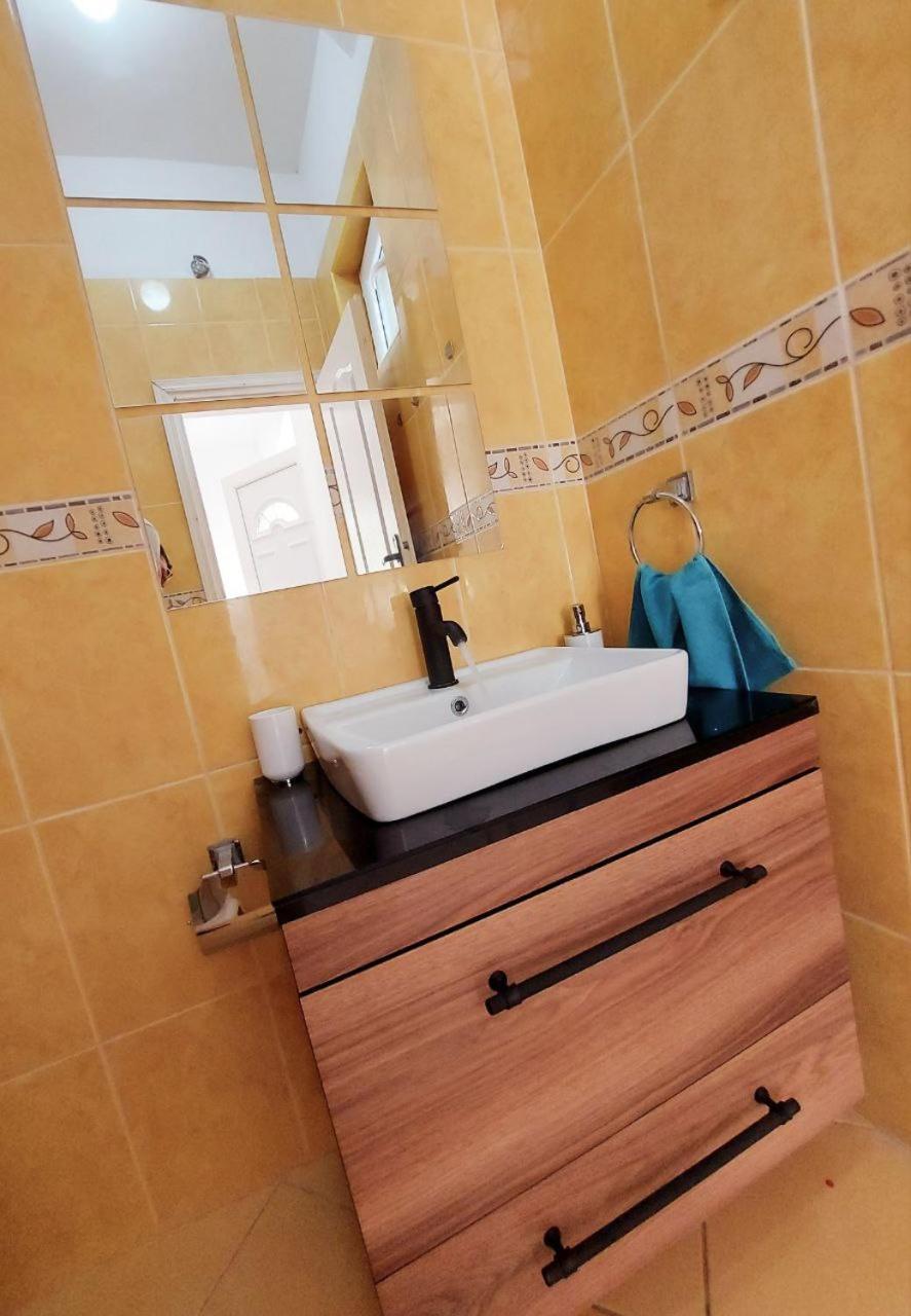Apartmani Radovic Bijela Chambre photo