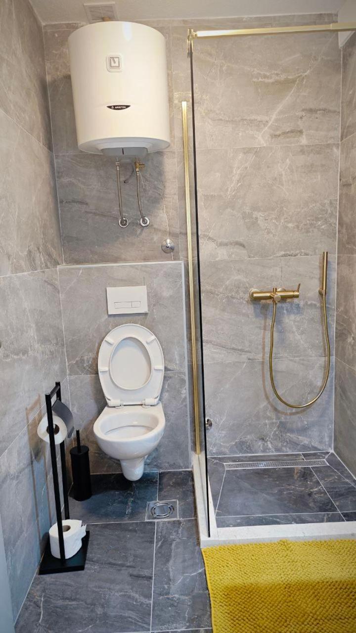 Apartmani Radovic Bijela Extérieur photo